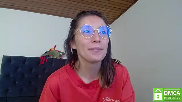 Sophi Cute online show from December 12, 2024, 3:37 pm