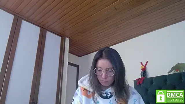 Sophi Cute online show from December 15, 2024, 12:17 pm