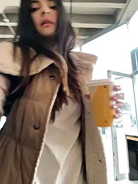 Sam Sara online show from December 21, 2025, 1:07 pm