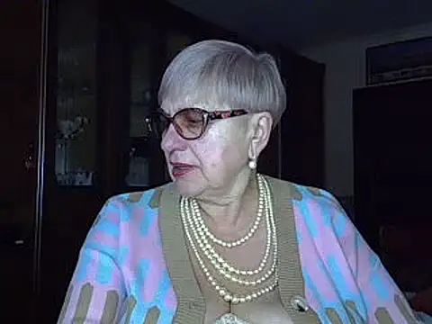 SweetCherry27 online show from February 5, 2025, 5:09 pm