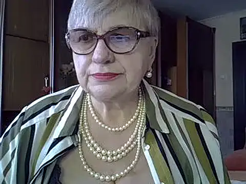 SweetCherry27 online show from February 9, 2025, 9:16 am