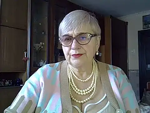 SweetCherry27 online show from February 10, 2025, 8:09 am