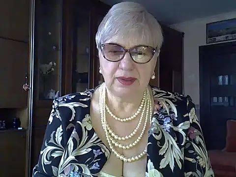 SweetCherry27 online show from February 15, 2025, 10:55 am