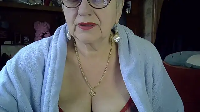 SweetCherry27 online show from November 17, 2025, 6:19 am