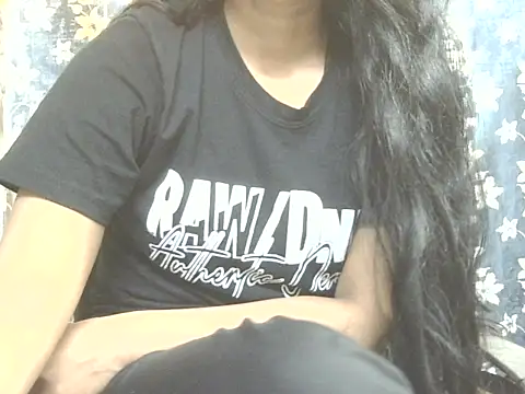 Snapshot of Supriya201 chatting on January 14, 2026, 1:39 pm Supriya201 online show from January 14, 2026, 1:39 pm