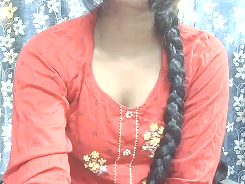 Supriya201 online show from May 6, 2026, 3:06 pm