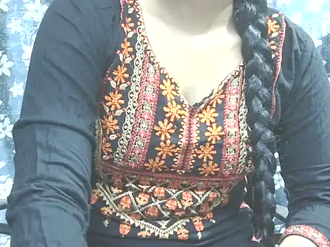 Supriya201 online show from June 3, 2026, 2:33 pm