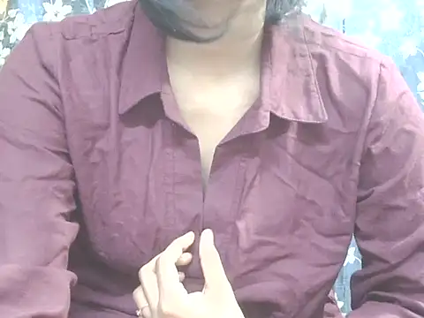 Supriya201 online show from August 4, 2026, 3:36 pm