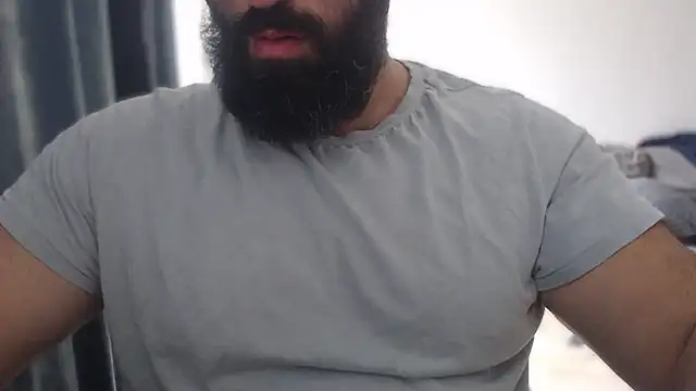 hugemachohandsome online show from October 4, 2025, 8:45 am