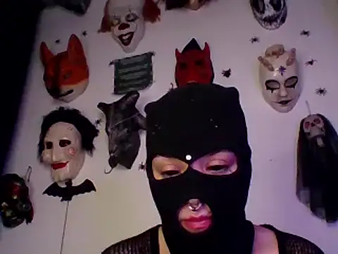 Snapshot of FeticheMacabre chatting on December 13, 2024, 12:42 am FeticheMacabre online show from December 13, 2024, 12:42 am