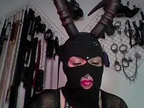 Snapshot of FeticheMacabre chatting on December 31, 2024, 1:04 am FeticheMacabre online show from December 31, 2024, 1:04 am