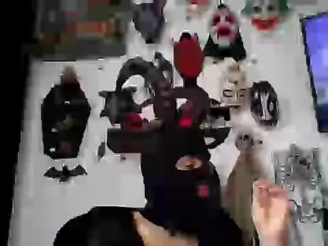 Snapshot of FeticheMacabre chatting on December 18, 2025, 3:18 pm FeticheMacabre online show from December 18, 2025, 3:18 pm