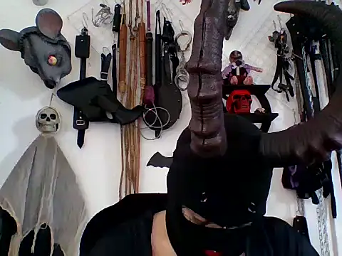 FeticheMacabre online show from May 1, 2026, 4:00 pm