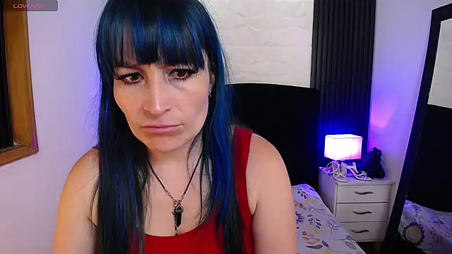 alicia moom online show from February 20, 2025, 7:41 pm