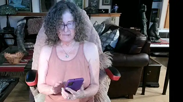 littlepistol01 online show from July 17, 2026, 6:46 pm