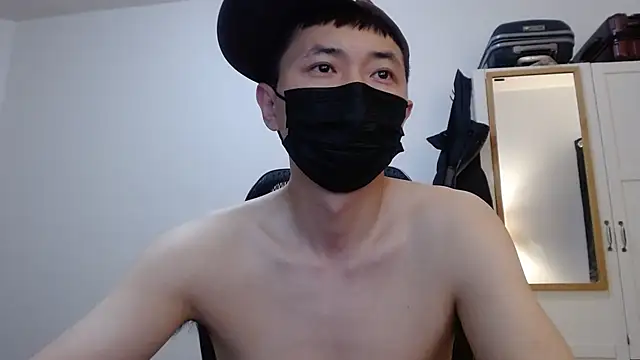 twbobo00715 online show from June 6, 2026, 11:53 pm