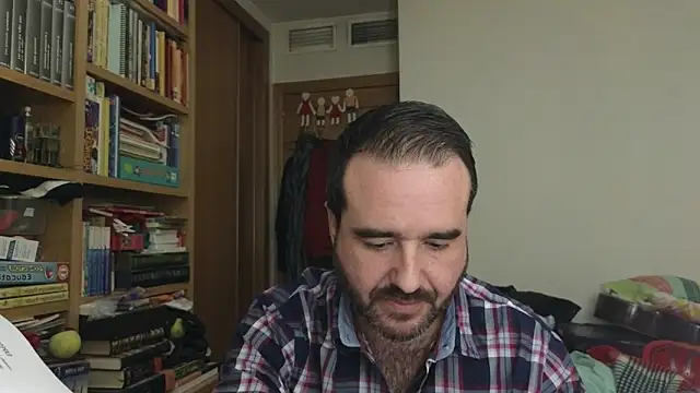 curiosillo83 online show from February 1, 2026, 2:43 am