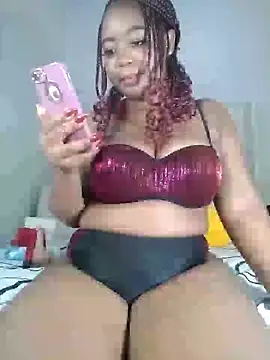 Snapshot of Sexypresh302 chatting on February 14, 2025, 2:39 am Sexypresh302 online show from February 14, 2025, 2:39 am
