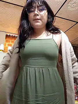 Snapshot of Sakura_0505 chatting on December 5, 2024, 5:17 pm Sakura 0505 online show from December 5, 2024, 5:17 pm