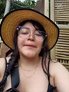 Snapshot of Sakura_0505 chatting on December 21, 2024, 8:00 pm Sakura 0505 online show from December 21, 2024, 8:00 pm