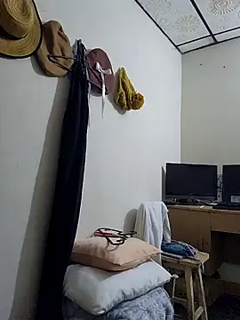 Snapshot of Sakura_0505 chatting on January 1, 2025, 3:56 am Sakura 0505 online show from January 1, 2025, 3:56 am