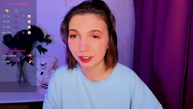 KindHazelHere  online show from January 13, 2026, 12:05 am