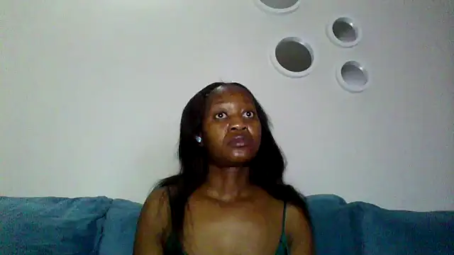 Snapshot of Hardnipples8 chatting on October 6, 2025, 11:02 pm Hardnipples8 online show from October 6, 2025, 11:02 pm