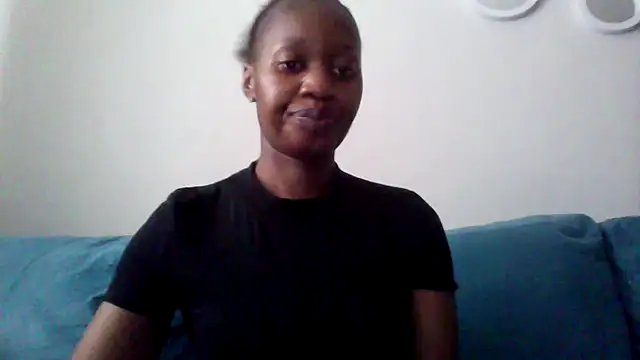 Snapshot of Hardnipples8 chatting on November 10, 2025, 12:15 pm Hardnipples8 online show from November 10, 2025, 12:15 pm