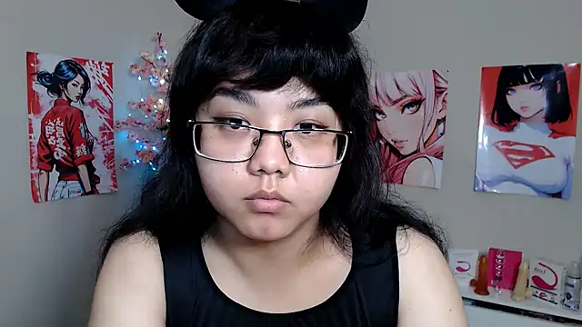 Snapshot of Moertomlly chatting on November 3, 2025, 4:14 am Moertomlly online show from November 3, 2025, 4:14 am