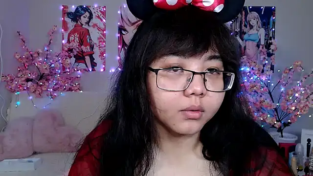 Moertomlly online show from April 9, 2026, 4:34 am