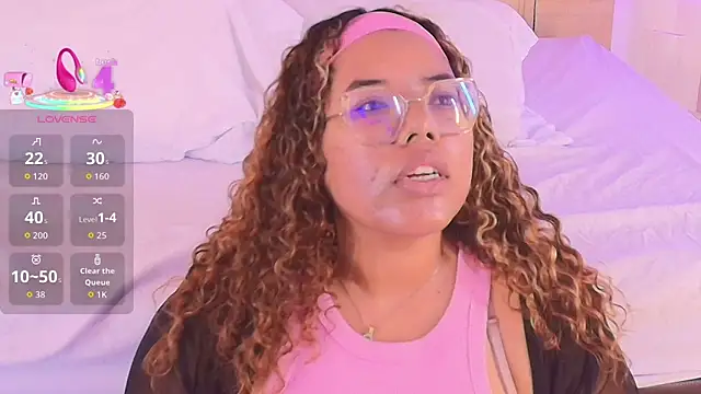  nickypurple  online show from December 18, 2025, 7:09 pm