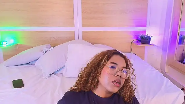  nickypurple  online show from February 27, 2026, 7:14 pm