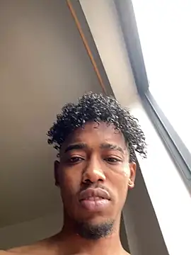 matatanlove online show from March 6, 2025, 5:11 pm