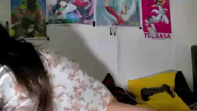ArtemisChan online show from June 17, 2026, 2:25 am