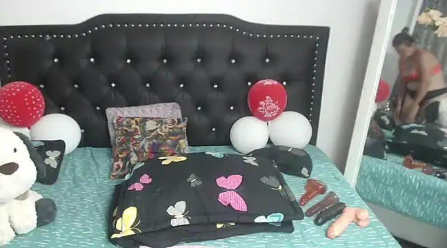 Snapshot of jellyfishhot chatting on February 22, 2025, 1:33 am jellyfishhot online show from February 22, 2025, 1:33 am