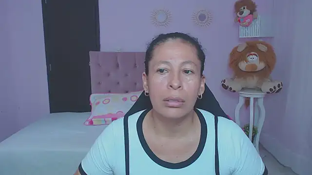 mature martina online show from February 9, 2026, 6:34 pm