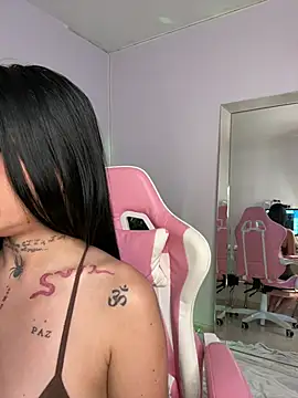 Snapshot of JESYSOZ23_ chatting on February 5, 2026, 8:35 pm JESYSOZ23 online show from February 5, 2026, 8:35 pm