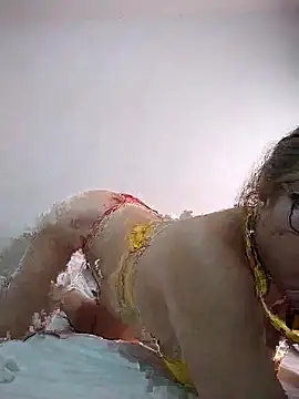 Snapshot of luli222 chatting on December 4, 2025, 7:44 pm luli222 online show from December 4, 2025, 7:44 pm