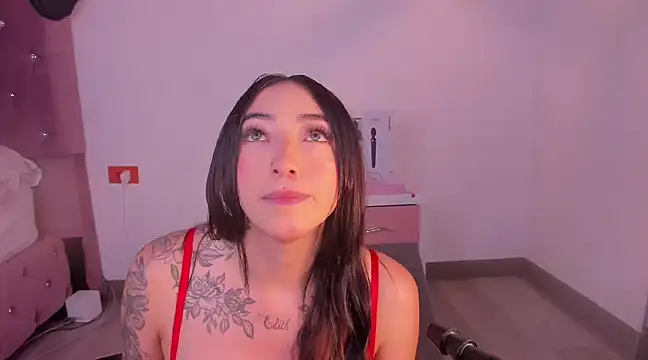 Snapshot of isa_red_hair chatting on January 10, 2025, 3:50 am isa red hair online show from January 10, 2025, 3:50 am