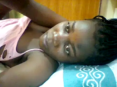 Snapshot of Alessandrajenna chatting on March 6, 2025, 12:19 pm Alessandrajenna online show from March 6, 2025, 12:19 pm