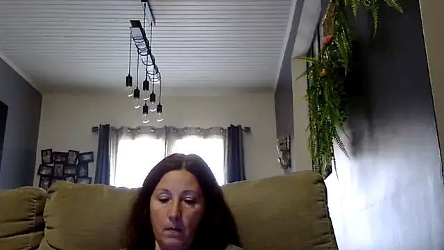 feline27 online show from November 28, 2025, 10:07 am