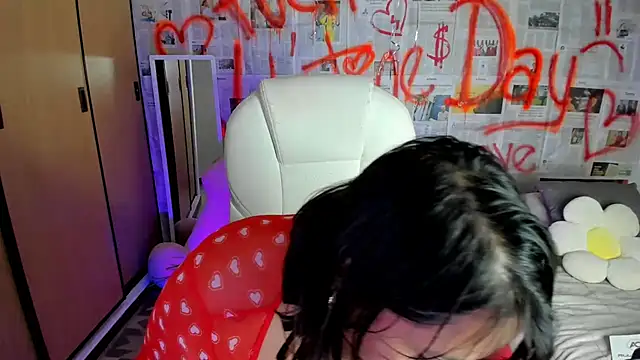 bigbooty-30 online show from February 16, 2025, 1:14 am