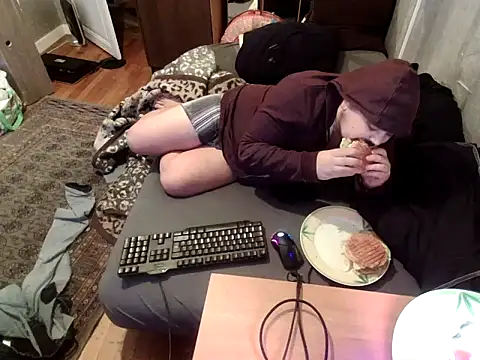 Snapshot of Bebemickey75 chatting on March 9, 2025, 3:05 pm Bebemickey75 online show from March 9, 2025, 3:05 pm