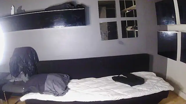 Bebemickey75 online show from March 1, 2026, 12:56 am