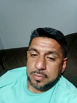 mijito30 online show from October 6, 2025, 11:24 pm