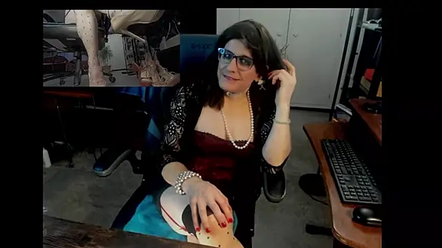 CharlotteAshton online show from August 1, 2026, 10:36 am