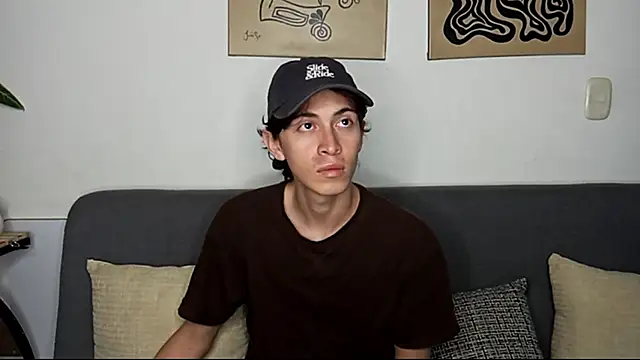 Snapshot of Norehg chatting on October 3, 2025, 2:52 am Norehg online show from October 3, 2025, 2:52 am