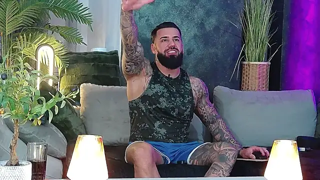 masterkingofmusclee online show from March 19, 2026, 9:19 pm