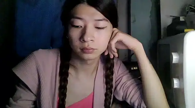 Snapshot of CarlyJoy chatting on February 10, 2025, 1:01 pm CarlyJoy online show from February 10, 2025, 1:01 pm