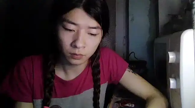 Snapshot of CarlyJoy chatting on February 17, 2025, 5:10 pm CarlyJoy online show from February 17, 2025, 5:10 pm